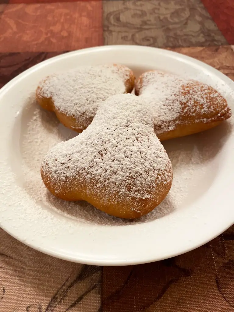 beignets with powdered sugar