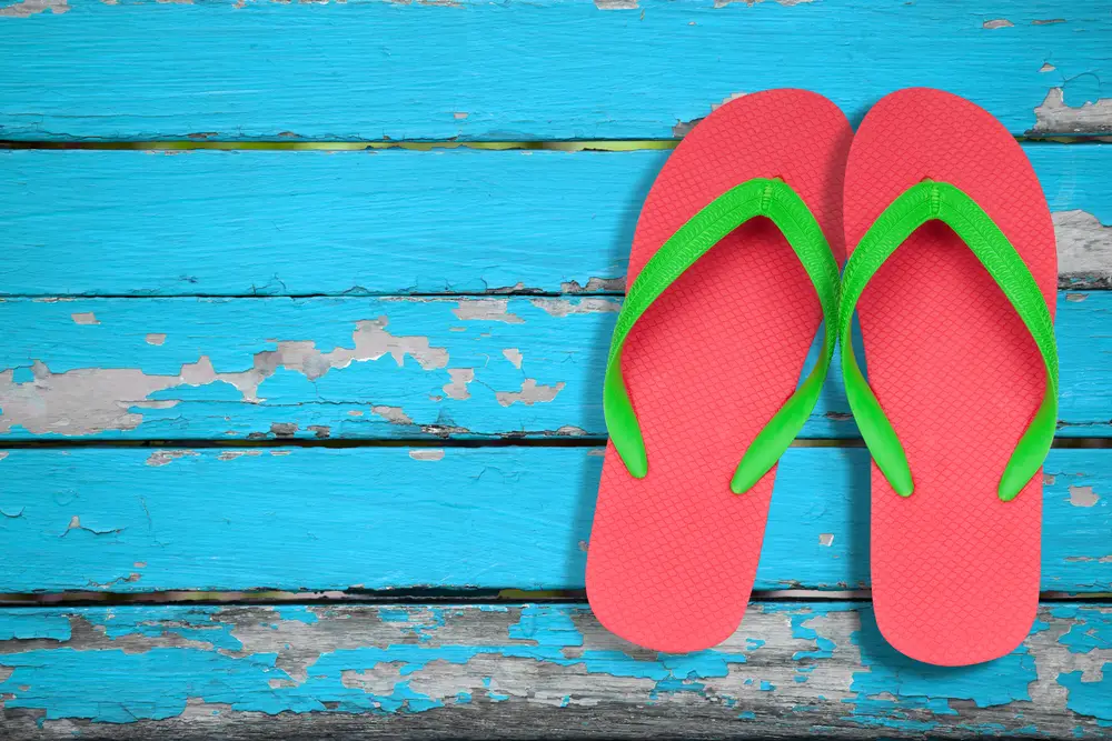 Can you wear Flip Flops to Disneyland and Disney World?