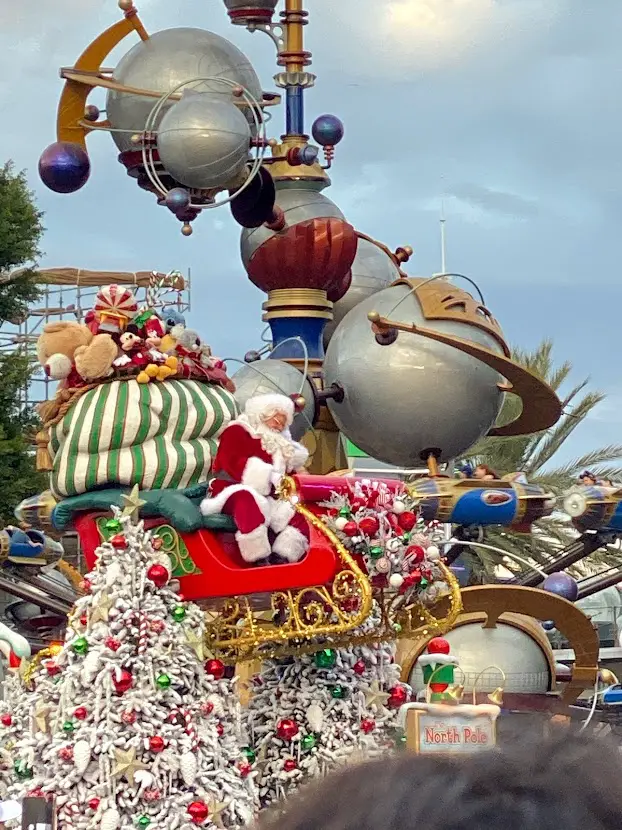 santa claus at disneyland